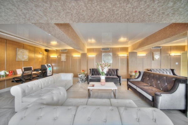 Royal Beach Palace image 16